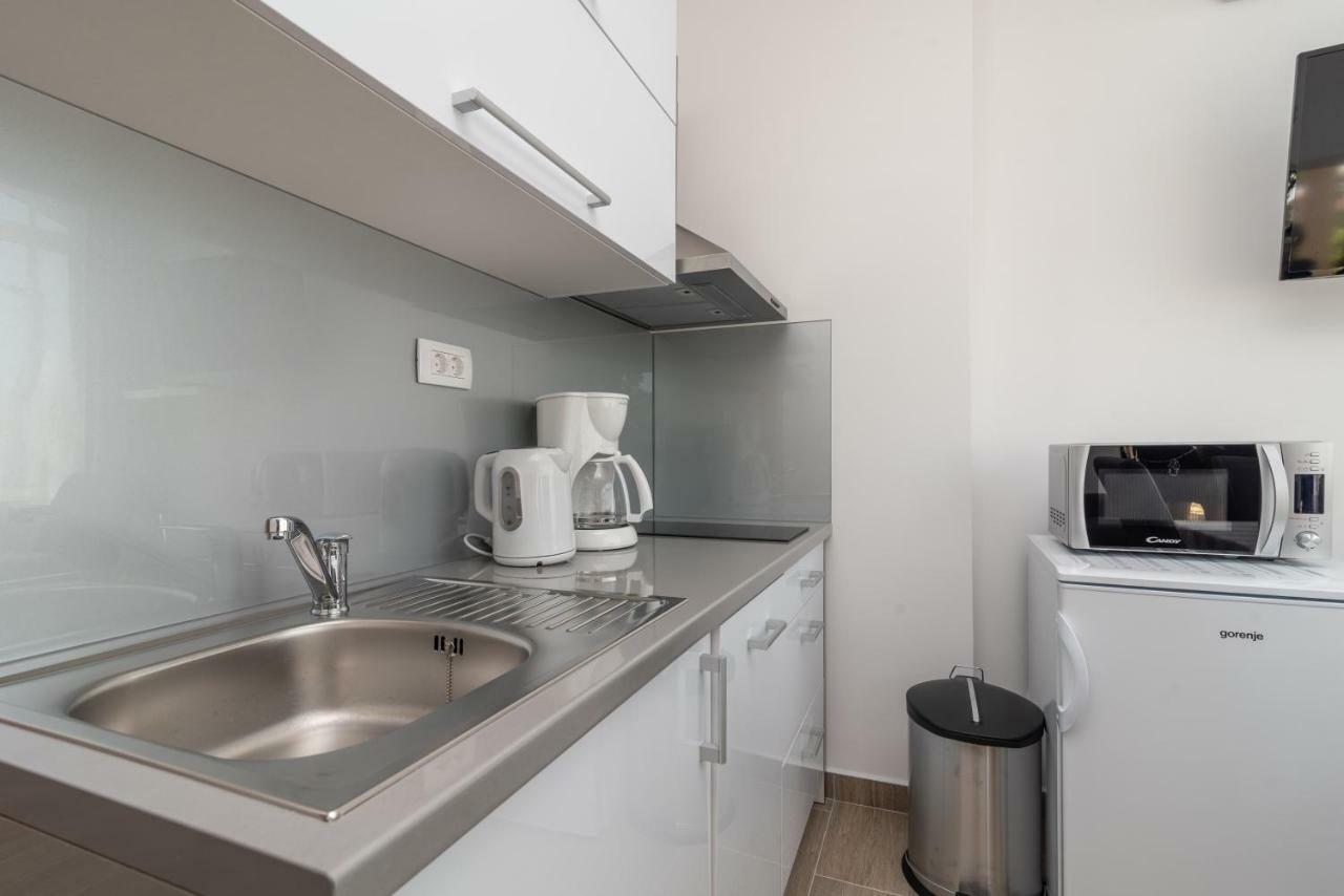 Apartman Niksi โตรกีร์ ภายนอก รูปภาพ